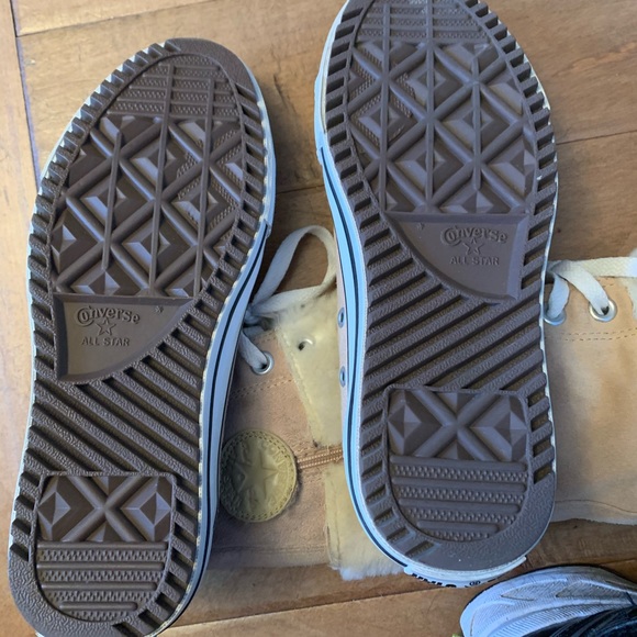 Converse high tops with fur trip - Picture 5 of 5